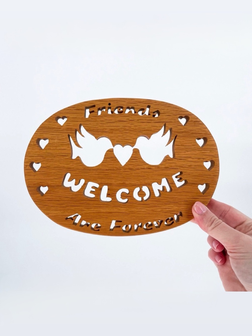 ☀️ 3/$25 Vintage Wooden Welcome Friends Are Forever Hanging Sign